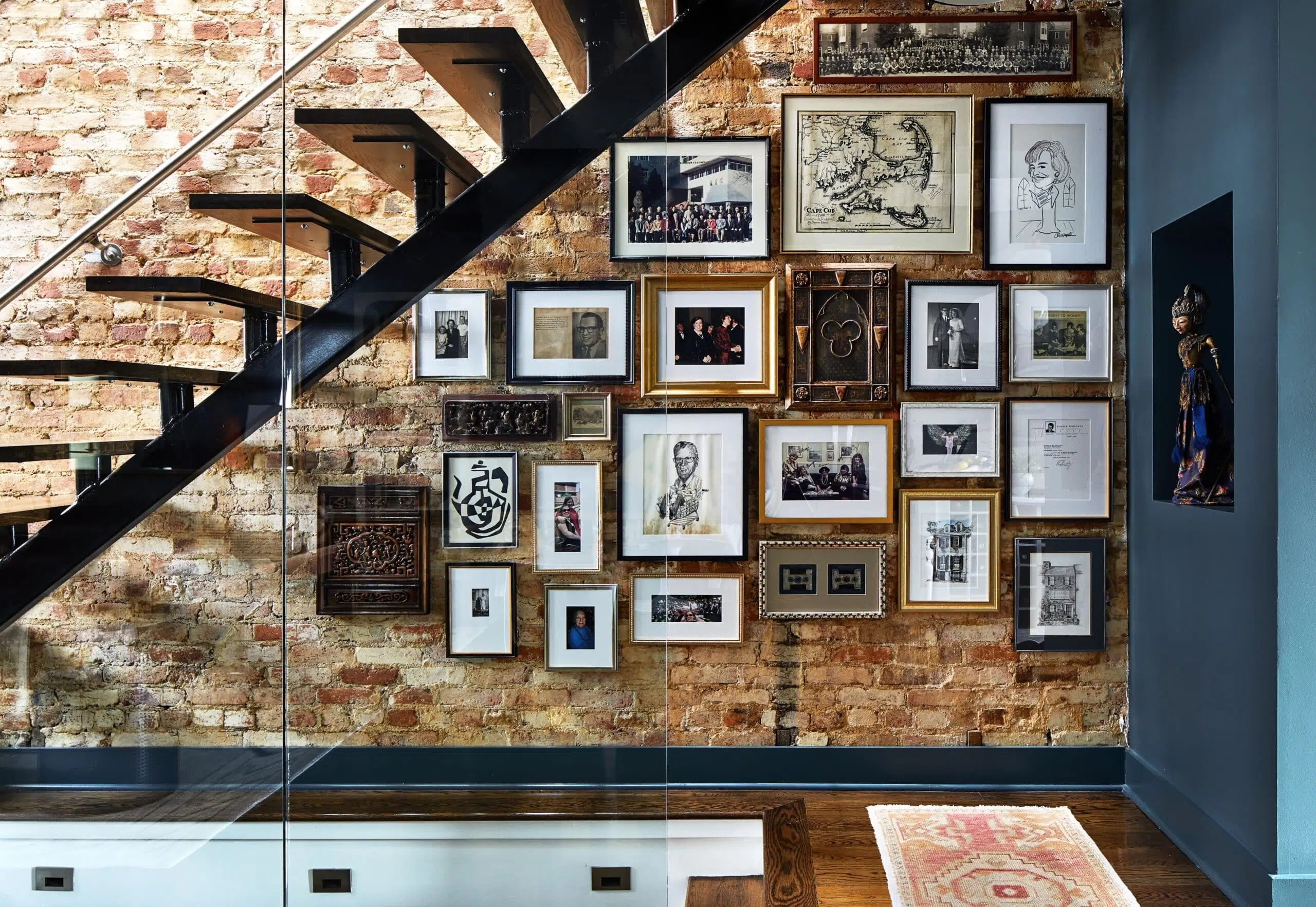 29 Creative Homes with Art Hung on Salon-Style Gallery Walls | The Study