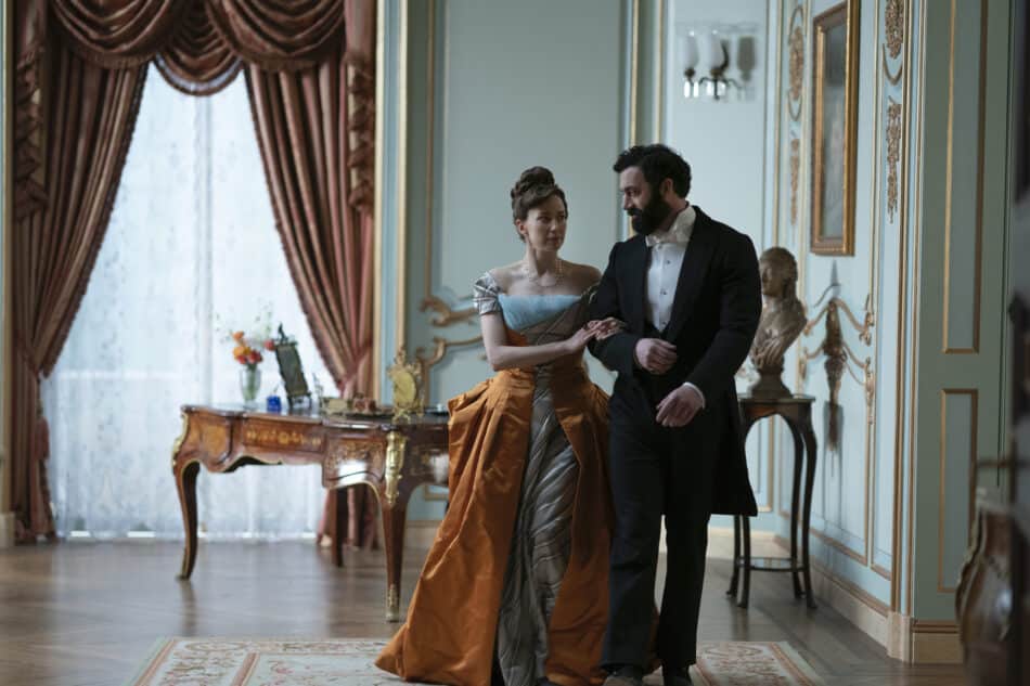 Another still depicting the home of the Russells (played by Carrie Coon and Morgan Spector). The set is decorated with French and Italian furniture.