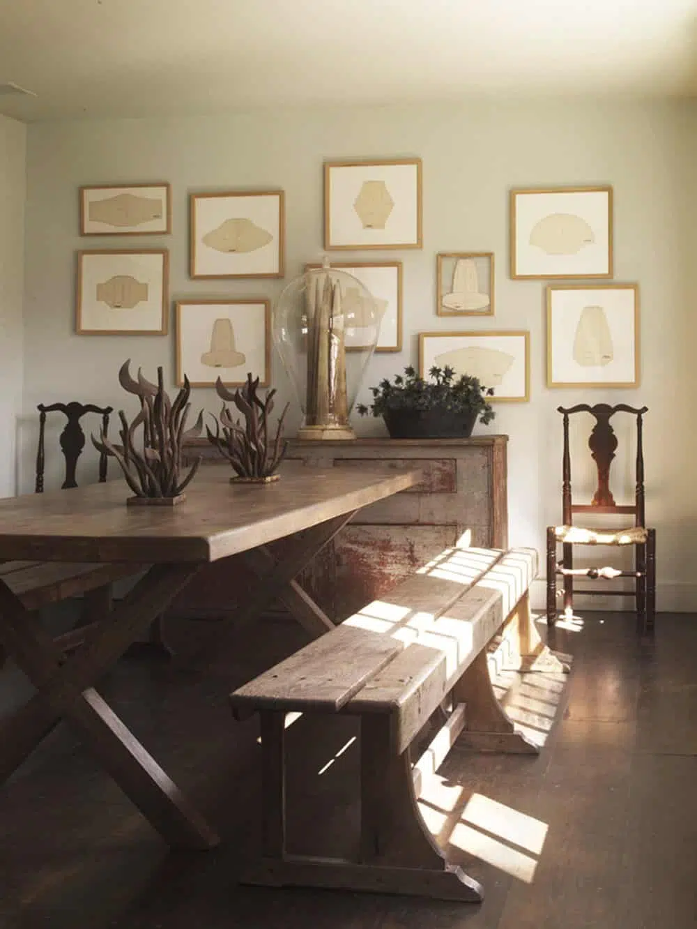 A Bridgehampton, New York, dining room by Huniford Design Studio