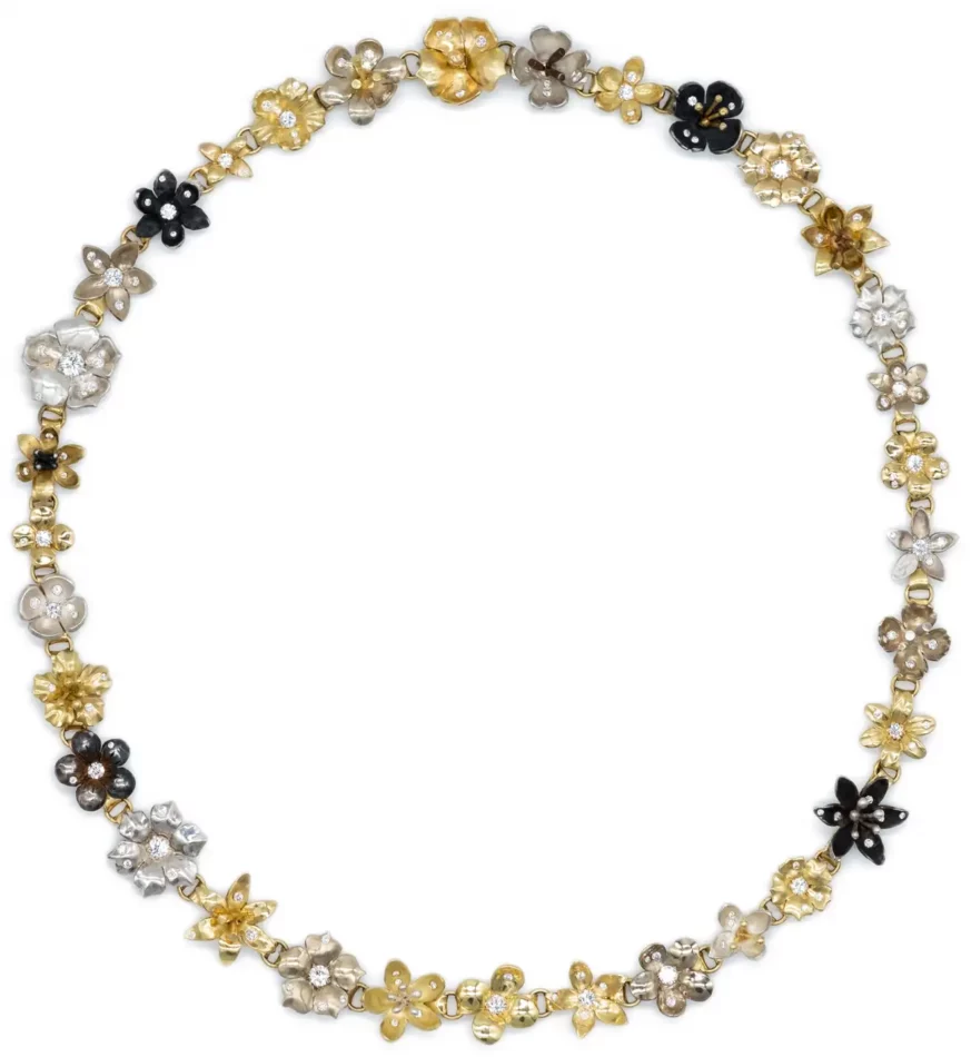 La Luce gold and diamond flower necklace