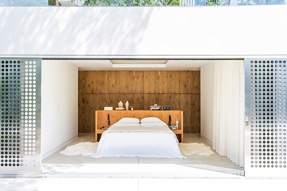 contemporary-minimalist-bedroom-larkspur-ca-by-nicolehollis