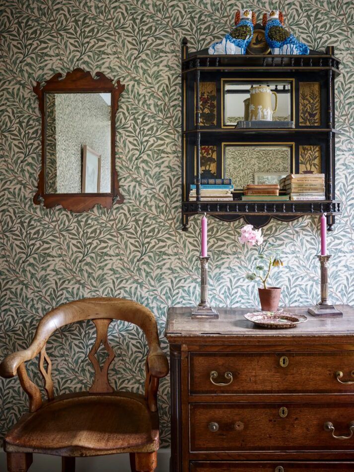 Ben Pentreath's floral London guest room
