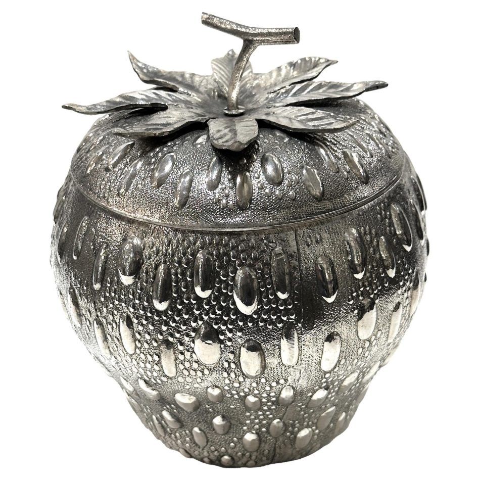Mauro Manetti strawberry ice bucket, circa 1960-1970