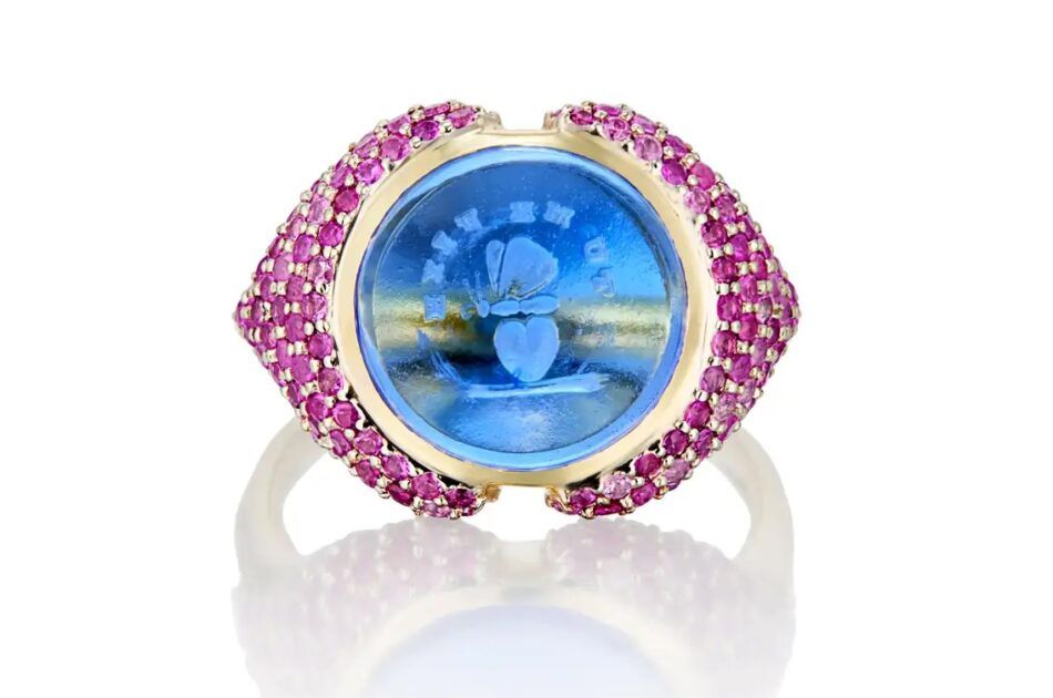intaglio ring