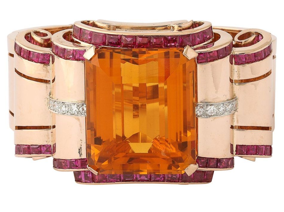 Cuff bracelet in 14-karat gold with citrine, rubies and diamonds, ca.1940