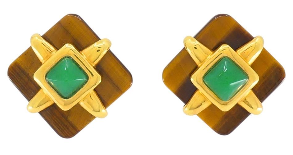 Aldo Cipullo Tiger’s Eye Earrings Chrysoprase 18k Gold Rhombus Shaped Earrings, 1974