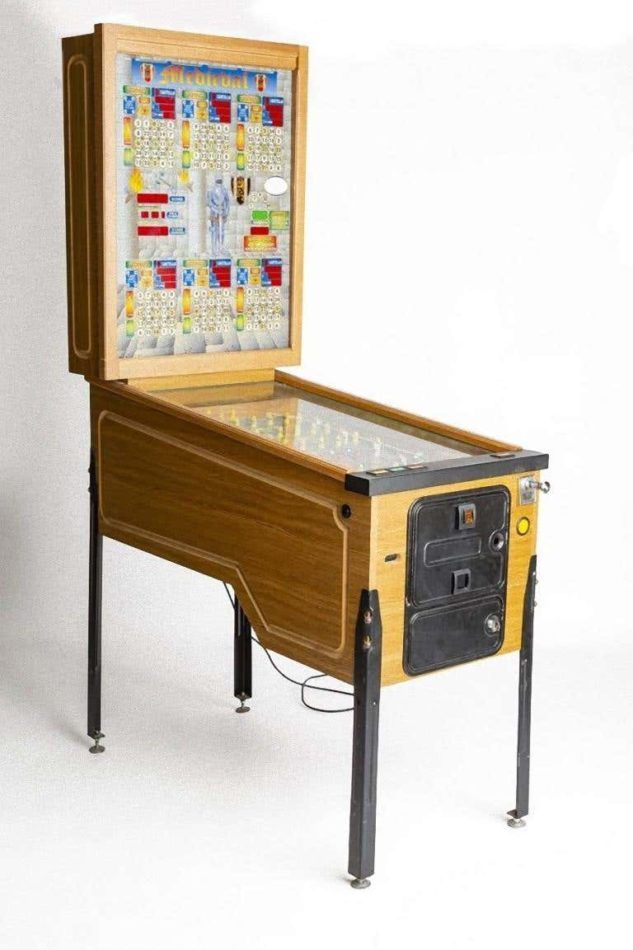 Italian bingo pinball machine, ca. 1980s