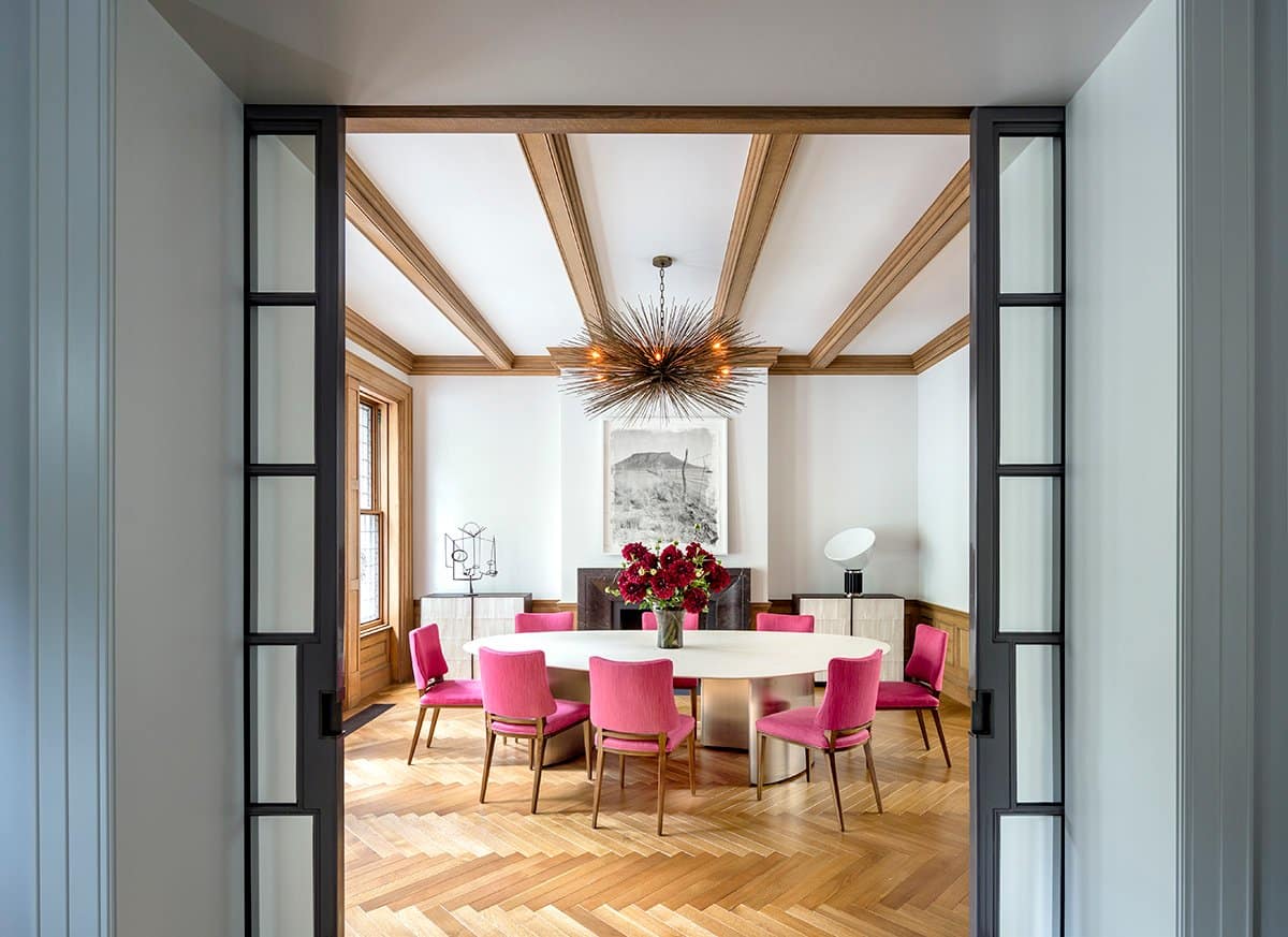 A dining room on New York's Riverside Park designed by Steven Harris / Rees Roberts & Partners.