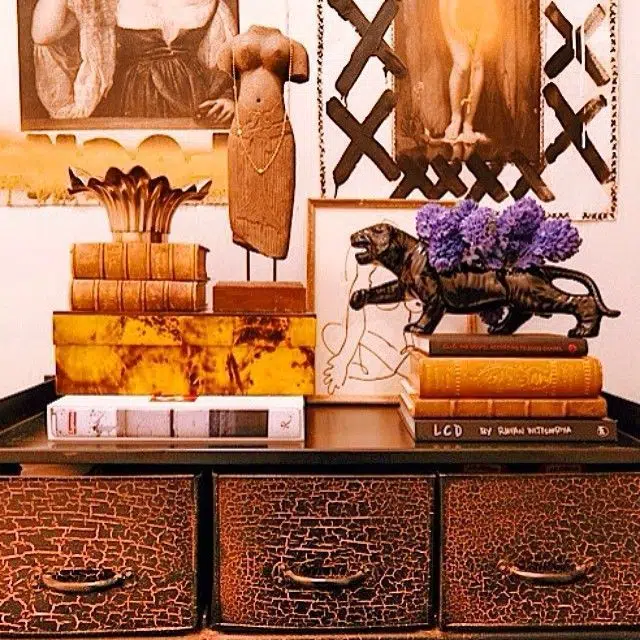 Texture Shelfie Montana Labelle 1DShelfie