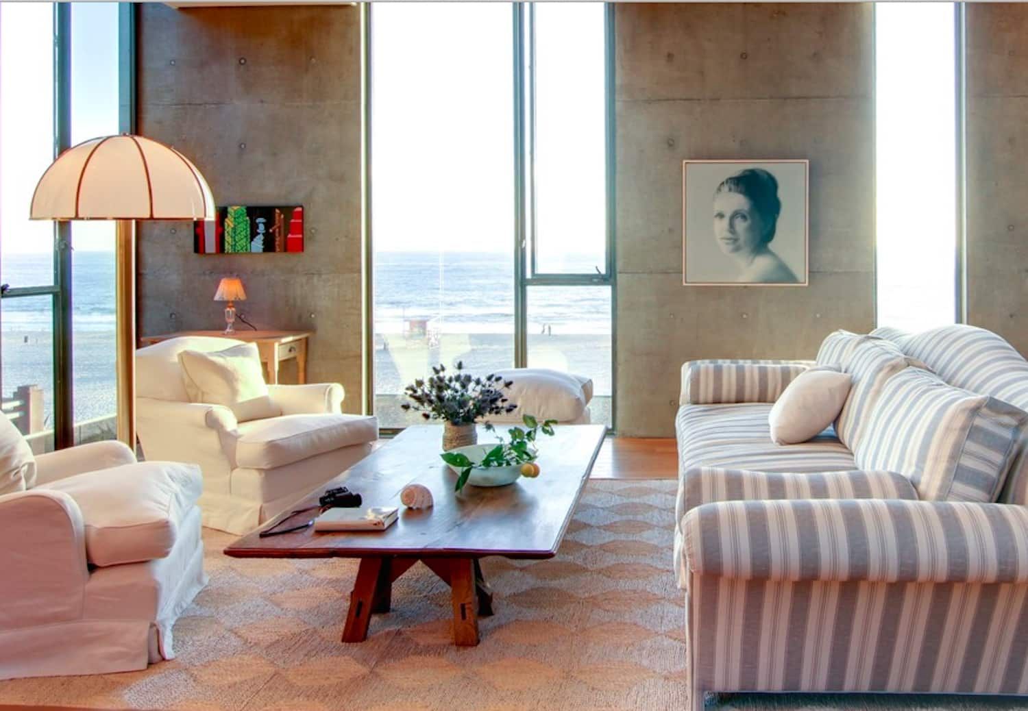 Living room in California by David Desmond