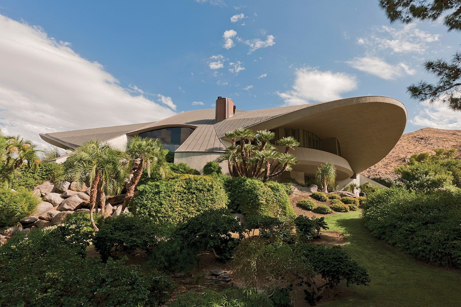 6 Surprisingly Modern Houses of Mid-Century Hollywood Stars
