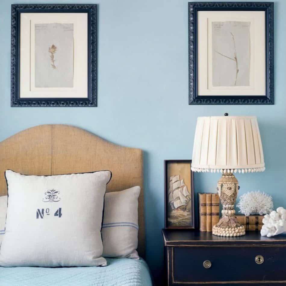blue and white bedroom by Giannetti Home