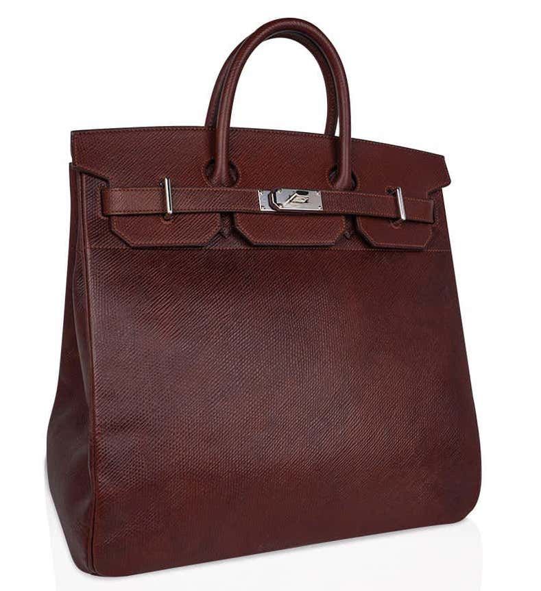 If the Hermès Himalaya Birkin bag is considered to be “Holy Grail” bag  among handbag collectors, the 💎Diamond 💎Himalaya Birkin is regarded…