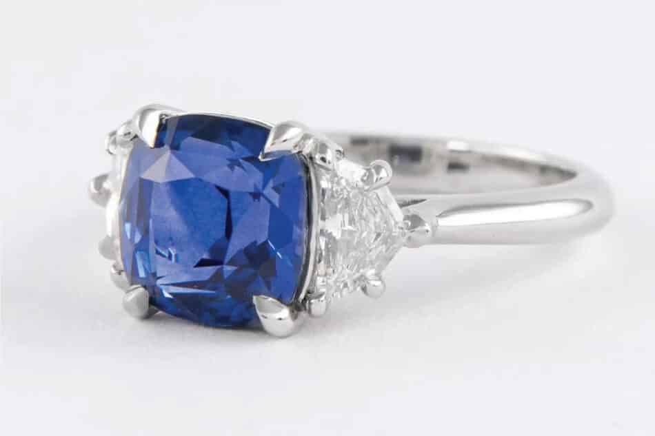 sapphire and diamonds three-stone engagement ring