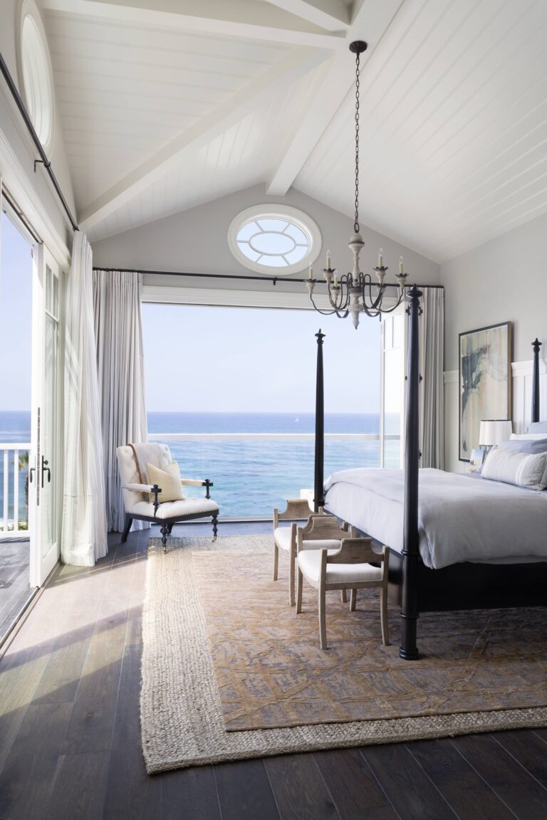 California Interiors 18 Examples of Coastal Chic Decor