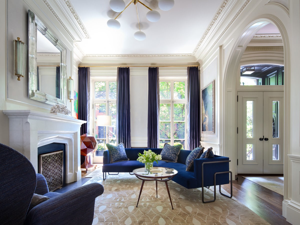 Eclectic traditional living room in New York